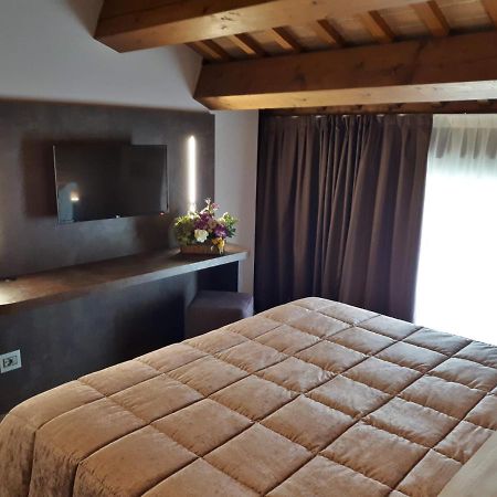 Agriturismo Cabrele Santorso エクステリア 写真